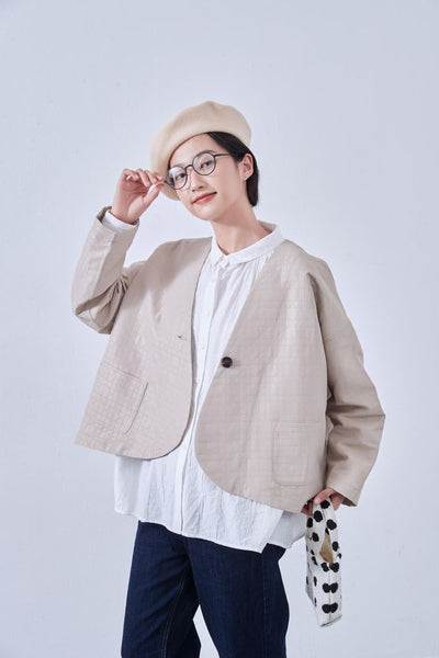 KNNJ355 Round-Hem Collarless Quilted-Style Jacket